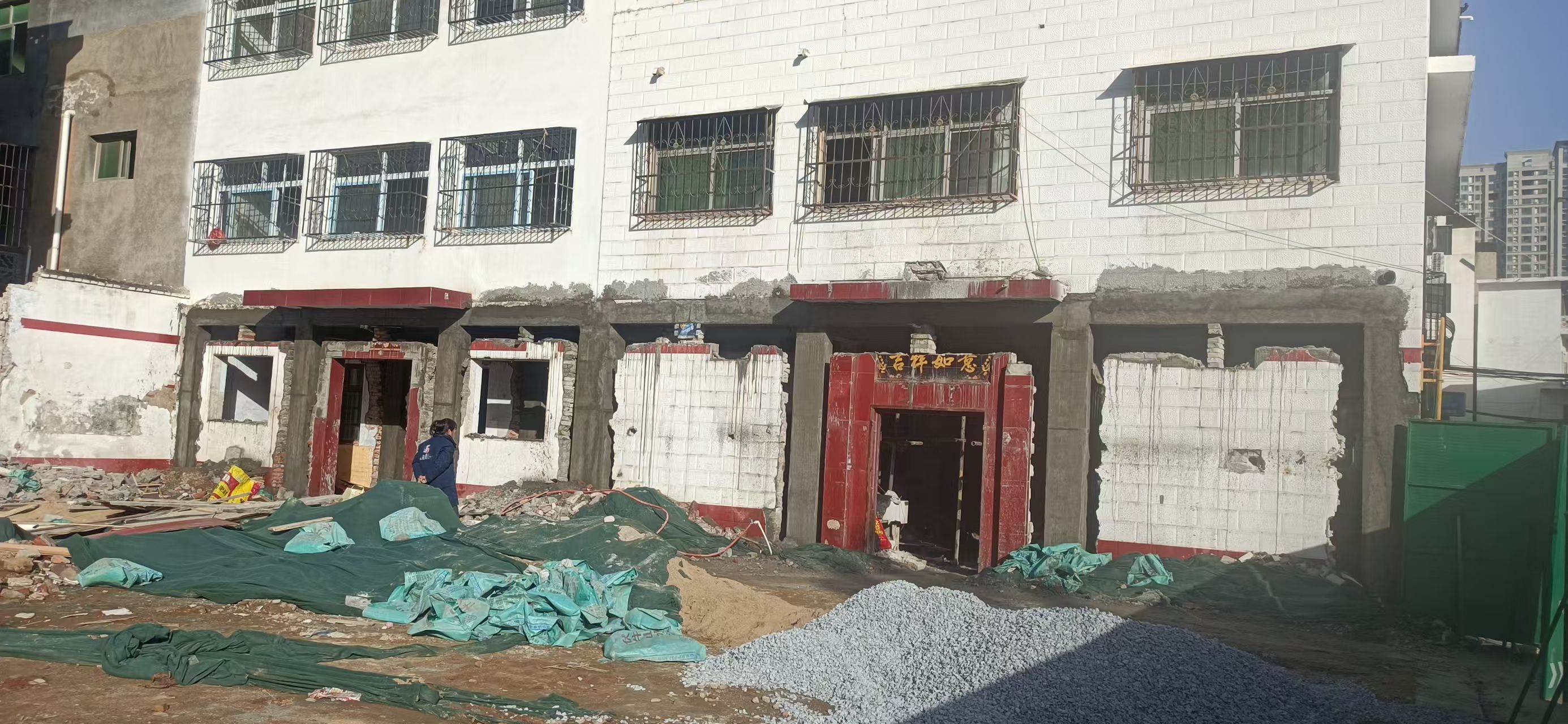 乌兰察布市新增大梁立柱危房加固 - 一站式服务